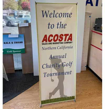 Custom banner stands Photo